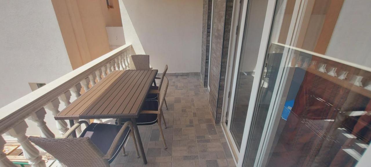 Apartmani Andrija Zivogosce Exterior photo