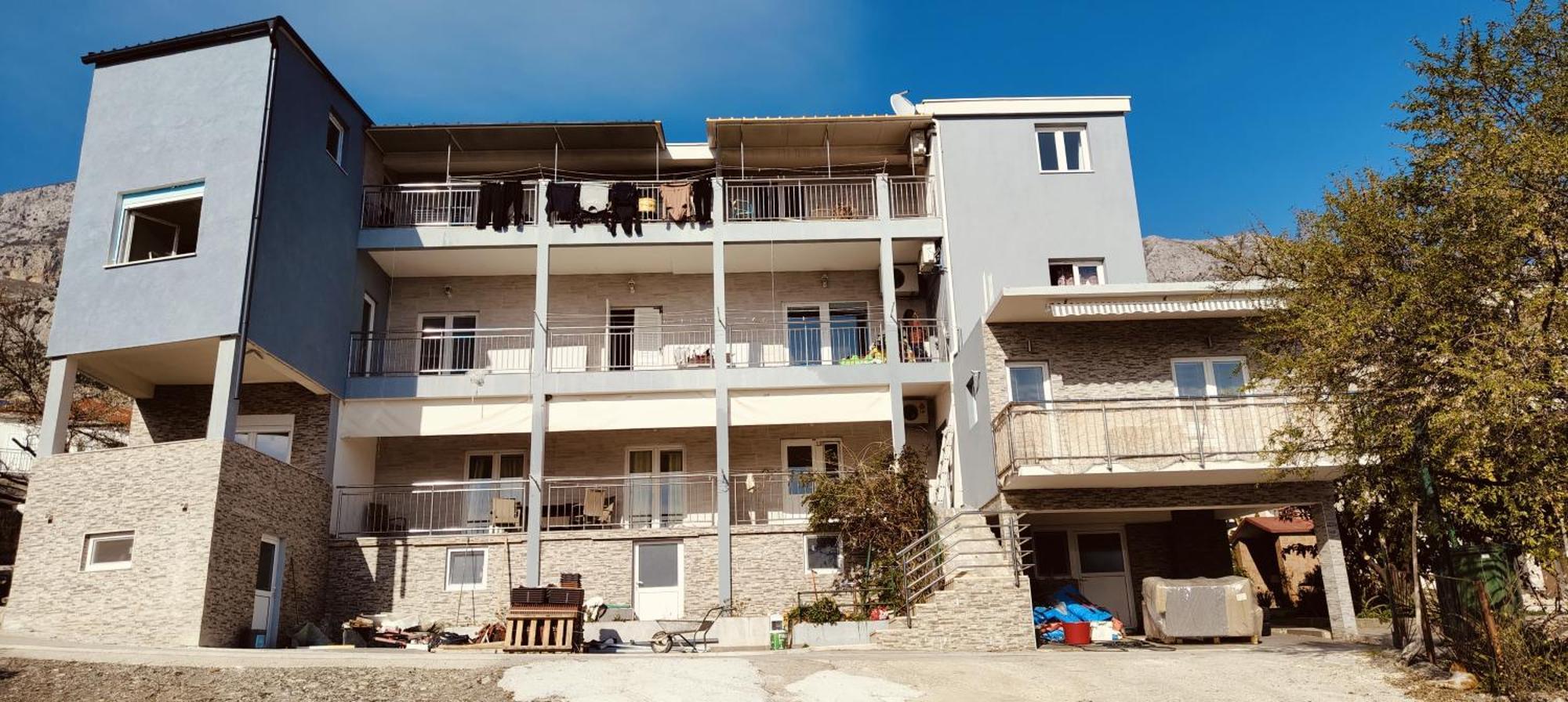 Apartmani Andrija Zivogosce Exterior photo